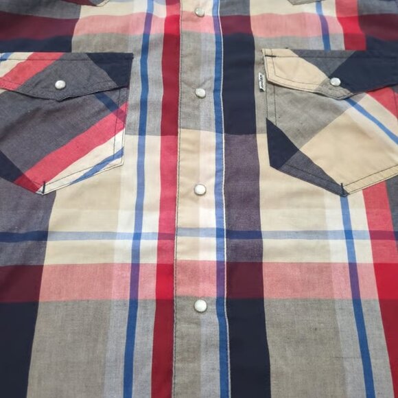 Levi's Men's Medium Short Sleeve Flannel Shirt Blue Red Plaid Button Up - Picture 4 of 5